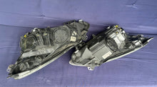 Laden Sie das Bild in den Galerie-Viewer, Frontscheinwerfer Opel Corsa D 13186385 89313370 Ein Stück (Rechts oder Links) SCH8626372795lc