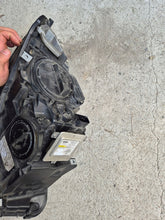 Laden Sie das Bild in den Galerie-Viewer, Frontscheinwerfer BMW 5 F11 7203252 Xenon Rechts Scheinwerfer Headlight SCH8629561515oc