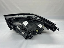 Laden Sie das Bild in den Galerie-Viewer, Frontscheinwerfer BMW 5 A85A798D8-09 Rechts Scheinwerfer Headlight SCH8635268701li