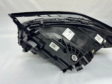 Laden Sie das Bild in den Galerie-Viewer, Frontscheinwerfer BMW 5 A85A798D8-09 Rechts Scheinwerfer Headlight SCH8635268701li