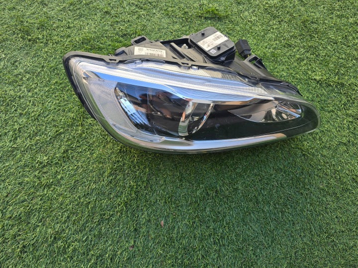 Frontscheinwerfer Volvo V60 S60 31420254 Rechts Scheinwerfer Headlight SCH8636860975by