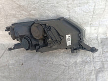 Laden Sie das Bild in den Galerie-Viewer, Frontscheinwerfer Skoda Rapid 5JB941015B LED Links Scheinwerfer Headlight SCH8637414130fu
