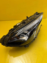 Laden Sie das Bild in den Galerie-Viewer, Frontscheinwerfer Mercedes-Benz Gla H247 A2479063604 LED Rechts Headlight SCH8640774299jb