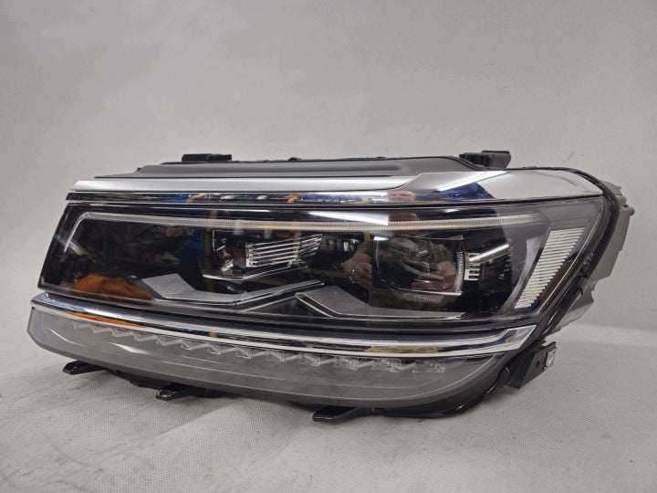 Frontscheinwerfer VW Tiguan 08016110 5NN941113C Links Scheinwerfer Headlight SCH8643089920tl