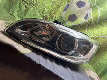 Laden Sie das Bild in den Galerie-Viewer, Frontscheinwerfer Volvo S60 V60 31420108 Xenon Links Scheinwerfer Headlight SCH8647919034uc