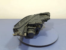 Laden Sie das Bild in den Galerie-Viewer, Frontscheinwerfer Hyundai Elantra VII Cn7 A-1010845-92101-AA Links Headlight SCH8660572320vw