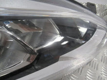 Laden Sie das Bild in den Galerie-Viewer, Frontscheinwerfer Ford Fiesta I 13E014CC Ein Stück (Rechts oder Links) Headlight SCH8670617443cc
