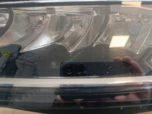 Laden Sie das Bild in den Galerie-Viewer, Frontscheinwerfer Skoda Octavia IV 5E4941015 Links Scheinwerfer Headlight SCH8670781363oo