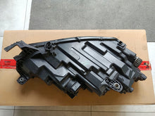 Laden Sie das Bild in den Galerie-Viewer, Frontscheinwerfer Skoda Octavia IV 5E4941015 Links Scheinwerfer Headlight SCH8670781363oo