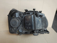 Laden Sie das Bild in den Galerie-Viewer, Frontscheinwerfer Land Rover Freelander 2 6H52-13W030-EE Xenon Links Headlight SCH8672766402pu