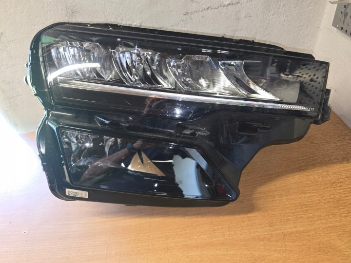 Frontscheinwerfer Skoda Karoq 57B941010 Rechts Scheinwerfer Headlight SCH8674054136ze