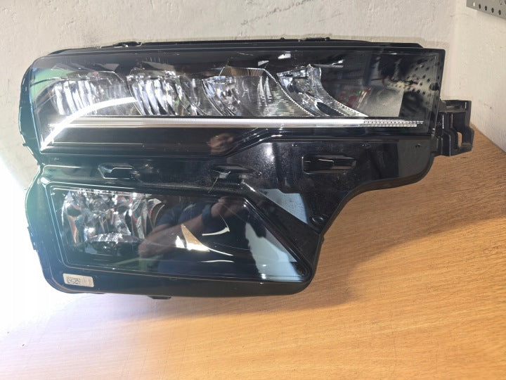 Frontscheinwerfer Skoda Karoq 57B941010 Rechts Scheinwerfer Headlight SCH8674054136ze