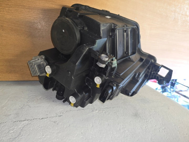 Frontscheinwerfer Skoda Karoq 57B941010 Rechts Scheinwerfer Headlight SCH8674054136ze