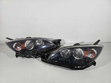 Laden Sie das Bild in den Galerie-Viewer, Frontscheinwerfer Mazda 3 Hatchback 103419012238 Xenon Ein Satz Headlight SCH8674877162uj