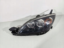 Laden Sie das Bild in den Galerie-Viewer, Frontscheinwerfer Mazda 3 Hatchback 103419012238 Xenon Ein Satz Headlight SCH8674877162uj