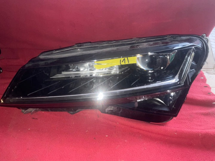 Frontscheinwerfer Skoda Superb 3V1941015D Links Scheinwerfer Headlight SCH8674922550gj