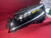 Laden Sie das Bild in den Galerie-Viewer, Frontscheinwerfer Skoda Superb 3V1941015D Links Scheinwerfer Headlight SCH8674922550gj