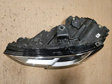 Laden Sie das Bild in den Galerie-Viewer, Frontscheinwerfer Audi A3 8V0941005E Links Scheinwerfer Headlight SCH8675180112tb