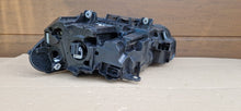 Laden Sie das Bild in den Galerie-Viewer, Frontscheinwerfer BMW X1 F48 5A01172-02 Rechts Scheinwerfer Headlight SCH8677736441tx