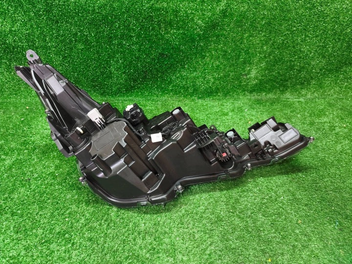 Frontscheinwerfer Toyota Corolla A81150-02S60 LED Links Scheinwerfer Headlight SCH8678500970cb