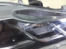 Load image into Gallery viewer, Frontscheinwerfer Toyota Corolla 81110-02T31 LED Rechts Scheinwerfer Headlight SCH8680851257ot