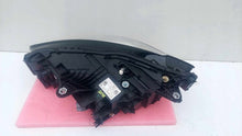 Laden Sie das Bild in den Galerie-Viewer, Frontscheinwerfer BMW 2 Active Tourer U06 5A42248-08 Rechts Headlight SCH8682561996dj