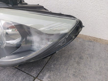 Laden Sie das Bild in den Galerie-Viewer, Frontscheinwerfer BMW E93 E92 7239928 7239927 7273203 7273204 Ein Satz Headlight SCH8684047203fw