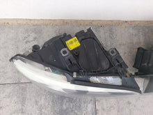 Laden Sie das Bild in den Galerie-Viewer, Frontscheinwerfer BMW E93 E92 7239928 7239927 7273203 7273204 Ein Satz Headlight SCH8684047203fw