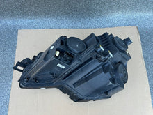 Laden Sie das Bild in den Galerie-Viewer, Frontscheinwerfer Skoda Karoq 57B941016A Rechts Scheinwerfer Headlight SCH8688699830nh