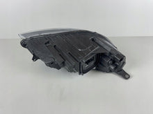 Laden Sie das Bild in den Galerie-Viewer, Frontscheinwerfer Volvo V40 31677018 LED Links Scheinwerfer Headlight SCH8693342864gy