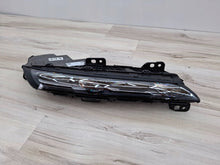Laden Sie das Bild in den Galerie-Viewer, Frontscheinwerfer BMW 7 9879936-15 Rechts Scheinwerfer Headlight SCH8702927065qi