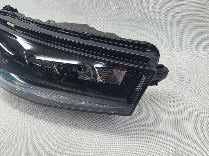 Frontscheinwerfer Skoda Fabia IV 6VB941016 Rechts Scheinwerfer Headlight SCH8703888932ch