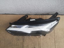 Laden Sie das Bild in den Galerie-Viewer, Frontscheinwerfer Dacia Sandero III Jogger 260602561R Links Headlight SCH8706733936ee