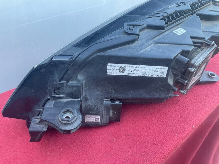 Frontscheinwerfer Skoda Superb 3V1941016E Rechts Scheinwerfer Headlight SCH8709352297qh