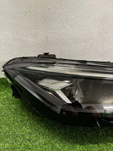 Laden Sie das Bild in den Galerie-Viewer, Frontscheinwerfer VW Passat 3J1941006 LED Rechts Scheinwerfer Headlight SCH8710505379tw