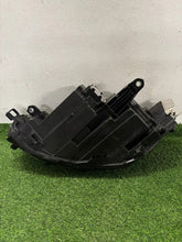 Laden Sie das Bild in den Galerie-Viewer, Frontscheinwerfer VW Passat 3J1941006 LED Rechts Scheinwerfer Headlight SCH8710505379tw