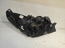 Laden Sie das Bild in den Galerie-Viewer, Frontscheinwerfer Ford Kuga II GV4113W030CG 901563617 1ZW90156361 Links SCH8712745812vf