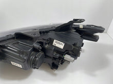 Laden Sie das Bild in den Galerie-Viewer, Frontscheinwerfer Mitsubishi Outlander III 8301C8-54 Rechts Headlight SCH8713506388yp