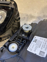 Laden Sie das Bild in den Galerie-Viewer, Frontscheinwerfer Mercedes-Benz W206 A2069065304 A2069065404 Ein Satz Headlight SCH8718501949hg