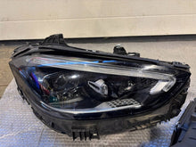 Laden Sie das Bild in den Galerie-Viewer, Frontscheinwerfer Mercedes-Benz W206 A2069065304 A2069065404 Ein Satz Headlight SCH8718501949hg