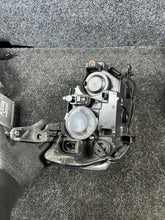 Laden Sie das Bild in den Galerie-Viewer, Frontscheinwerfer Citroën I 552-1142L- 9675140080 Links Scheinwerfer Headlight SCH8722518005bc