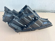 Laden Sie das Bild in den Galerie-Viewer, Frontscheinwerfer Peugeot 5008 9826572780 Links Scheinwerfer Headlight SCH8744053202ko