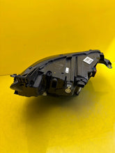 Laden Sie das Bild in den Galerie-Viewer, Frontscheinwerfer VW Multivan T7 S741-13E017-AF LED Links Scheinwerfer Headlight SCH8744551137er
