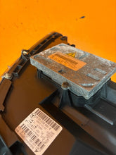 Laden Sie das Bild in den Galerie-Viewer, Frontscheinwerfer Mercedes-Benz W245 A1698204661 Xenon Ein Satz Headlight SCH8745860967uk