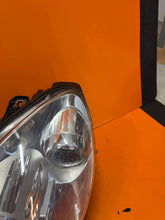 Laden Sie das Bild in den Galerie-Viewer, Frontscheinwerfer Mercedes-Benz W245 A1698204661 Xenon Ein Satz Headlight SCH8745860967uk