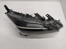Laden Sie das Bild in den Galerie-Viewer, Frontscheinwerfer Toyota Yaris Cross 0D-312 Rechts Scheinwerfer Headlight SCH8748613623lk