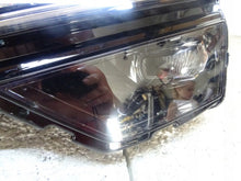 Laden Sie das Bild in den Galerie-Viewer, Frontscheinwerfer Skoda Karoq 57B941016B 57B941015B Ein Satz Headlight SCH8753635601dl