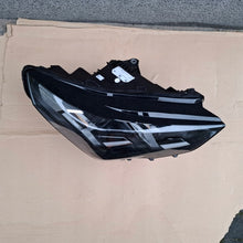 Laden Sie das Bild in den Galerie-Viewer, Frontscheinwerfer BMW 5A77EB4-04 LED Rechts Scheinwerfer Headlight SCH8757984045rv