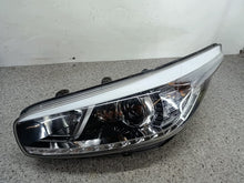 Laden Sie das Bild in den Galerie-Viewer, Frontscheinwerfer Kia 92101-A2220 Links Scheinwerfer Headlight SCH8767195484zb
