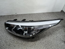 Laden Sie das Bild in den Galerie-Viewer, Frontscheinwerfer Kia 92101-A2220 Links Scheinwerfer Headlight SCH8767195484zb